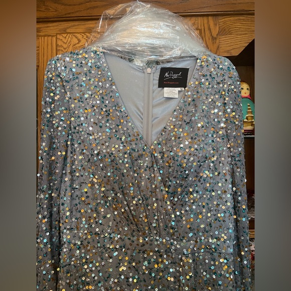 Evening gown. Never worn. Mac Duggal brand bought from Saks Fifth Ave. - Picture 2 of 5